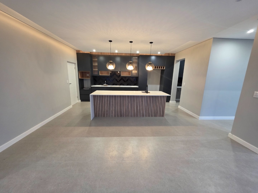 4 Bedroom Property for Sale in Sandown Western Cape